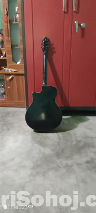 Yamaha guitar